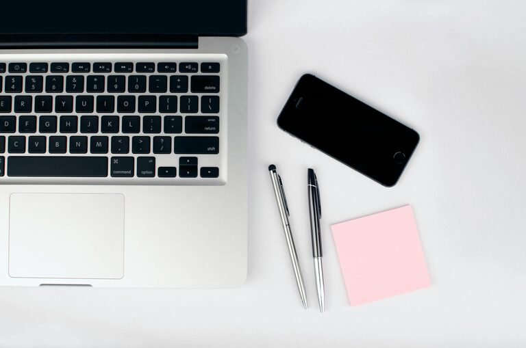 How to Declutter Your Digital Life: Simple Steps for a Cleaner Inbox and Desktop